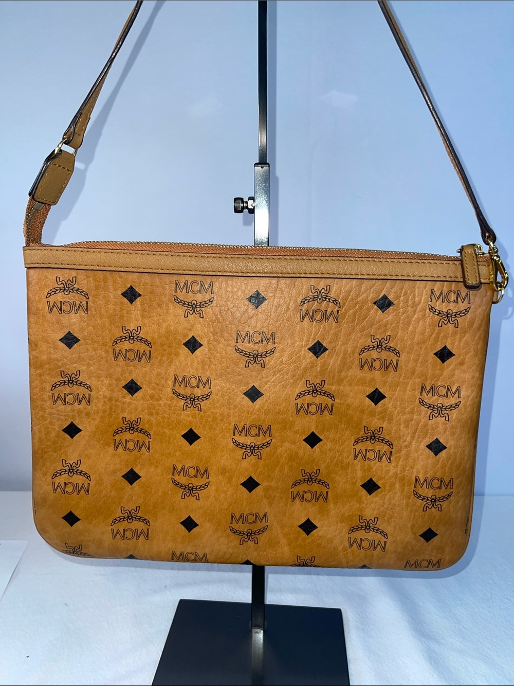 MCM Visetos Cognac Zip Shoulder Bag Pochette Authentic Korea